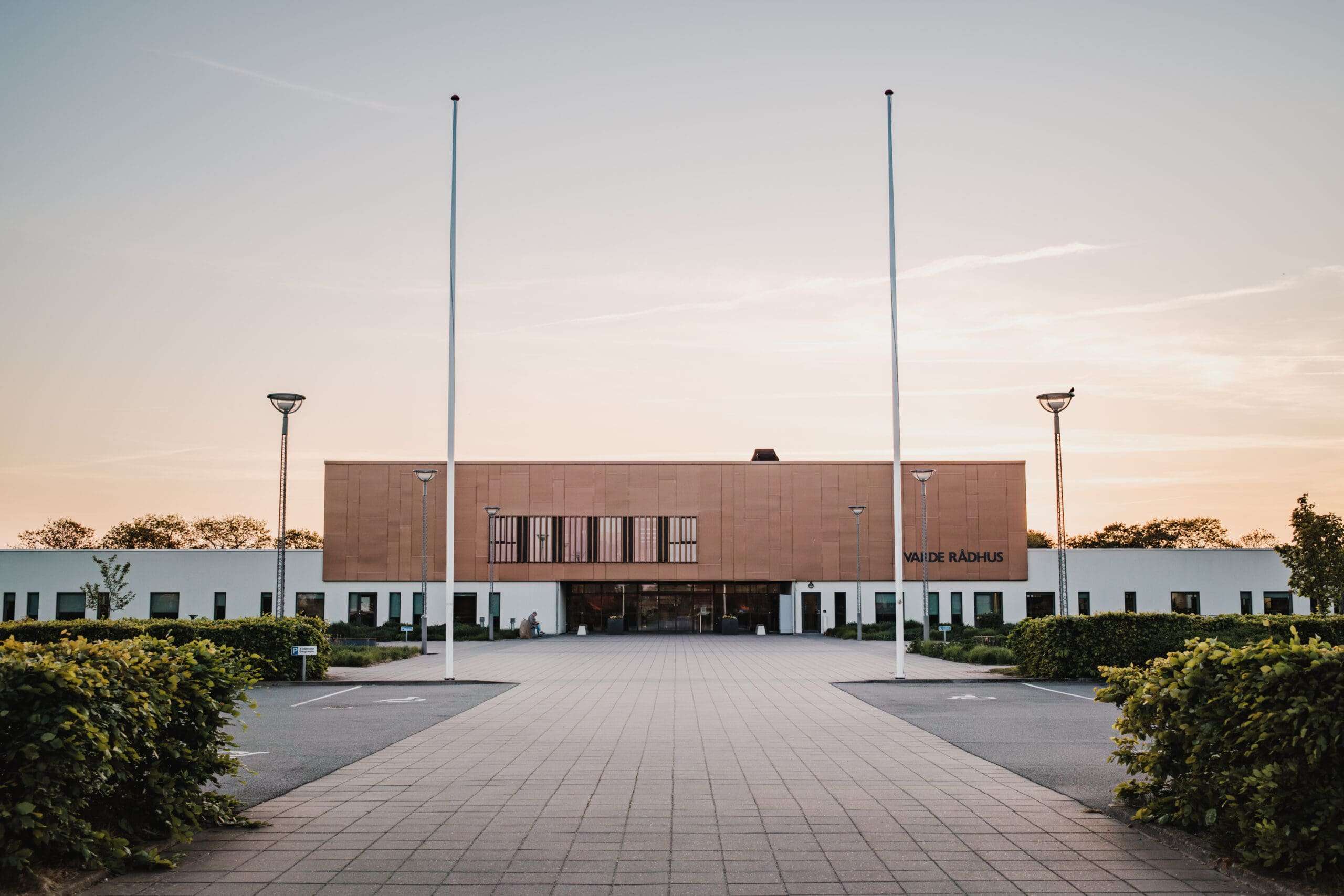 Varde Kommune bygning i forbindelse med case om nyt udviklet softwaresystem